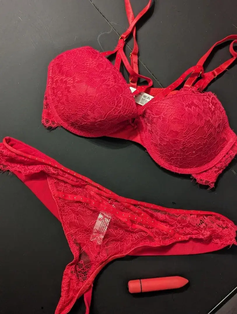Aujourd'hui c'est rose ça te va ?🔞💗👅