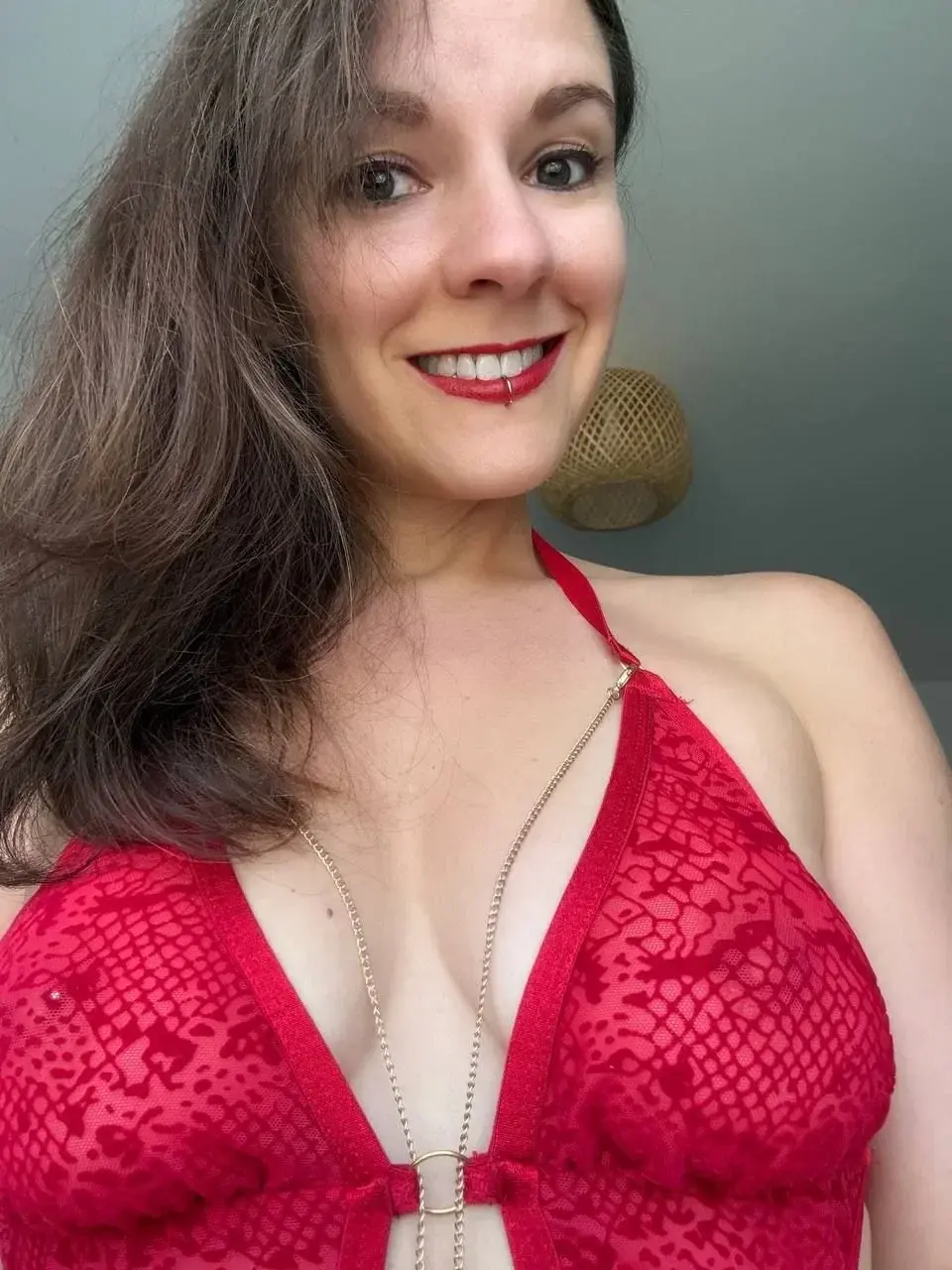 Aperçu public — Lady_nirvana : « 💚 ABO à GRATUIT chez moi... j'ai envie de parler, tu viens ? 😌 » (MYM) — pas un leak