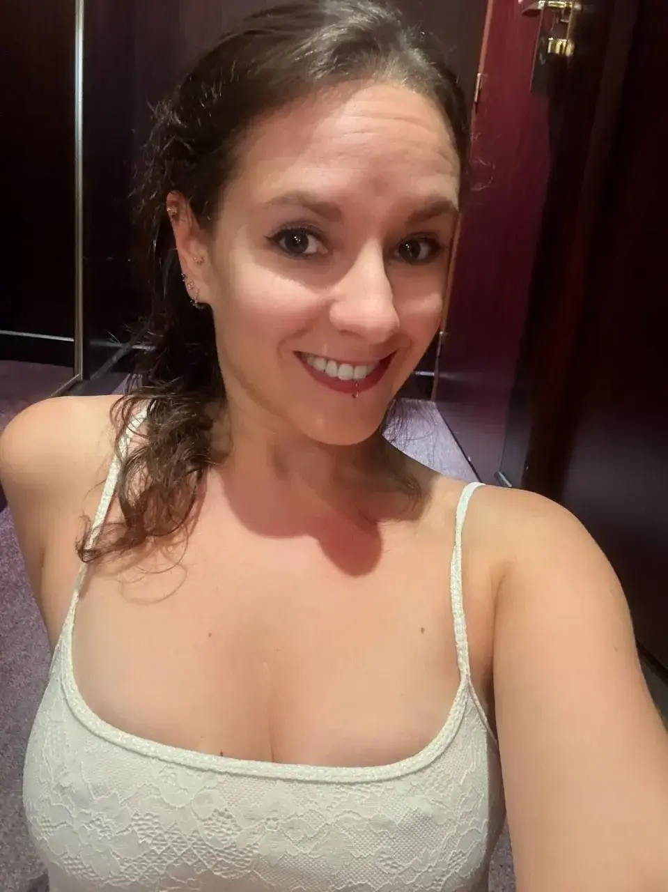 Média public — Lady_nirvana : « 💚 ABO à GRATUIT chez moi... j'ai envie de parler, tu viens ? 😌 » (MYM)