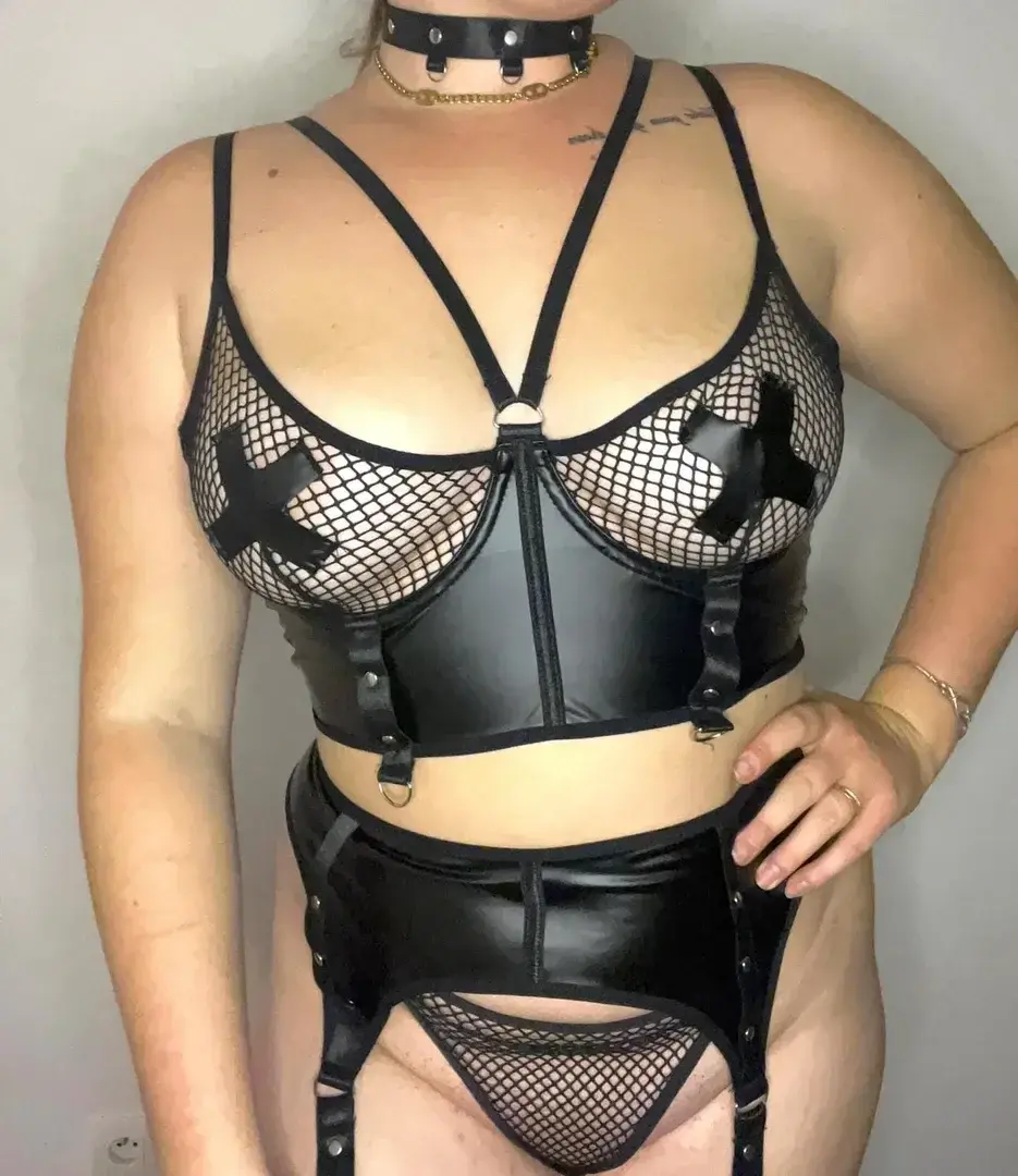 Claraztl - Photo exclusive MYM 7 | French Modèles