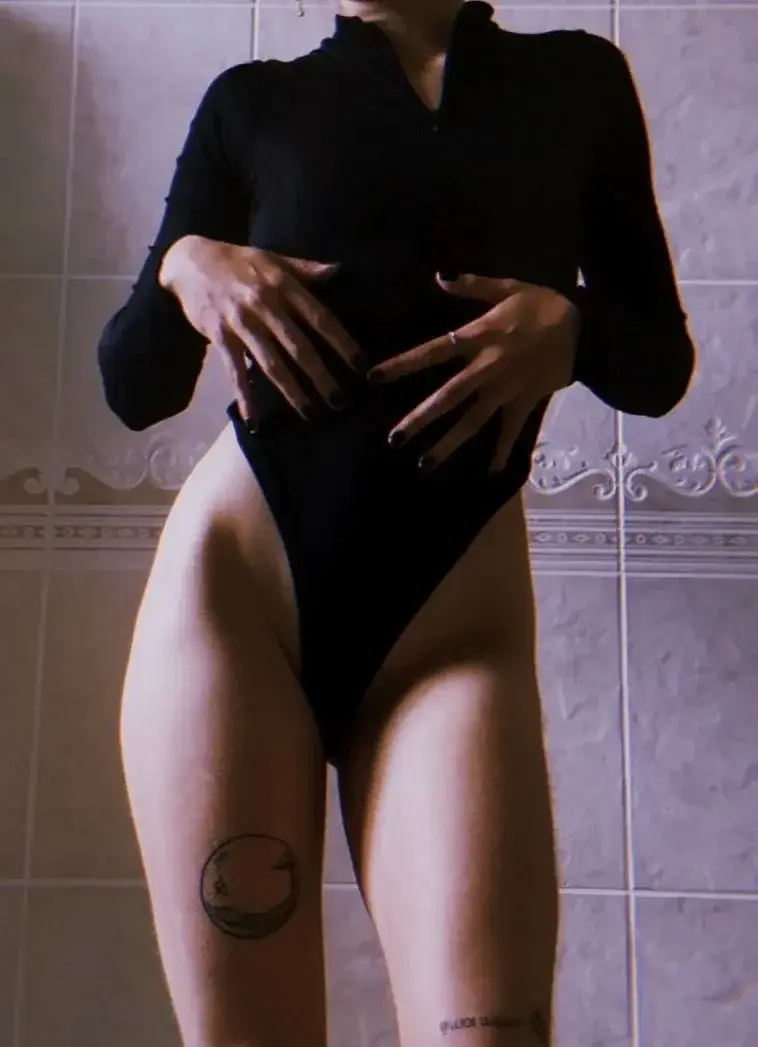 Leak & nude 3 — Quede_peripeties