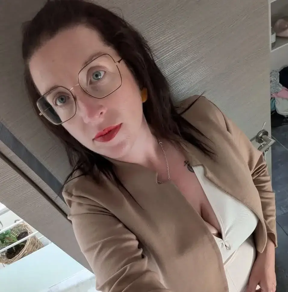Bienvenue sur mon profil. Je t'offre 4€ de réduction sur l'abo avec le code BBW4. Rejoins moi