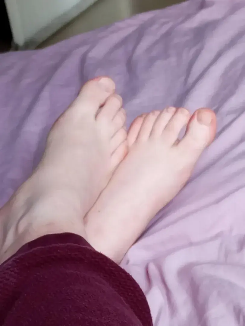 Leak & nude 5 — Feetpicks_