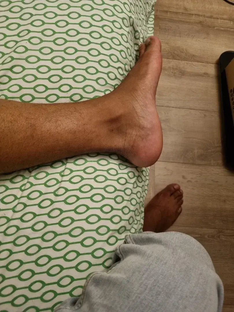 Leak & nude 2 — Hommefeets