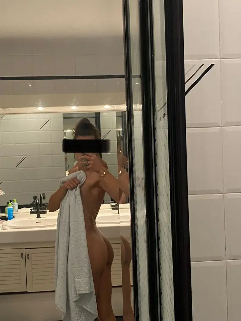 Leak & nude 6 — barbievibes