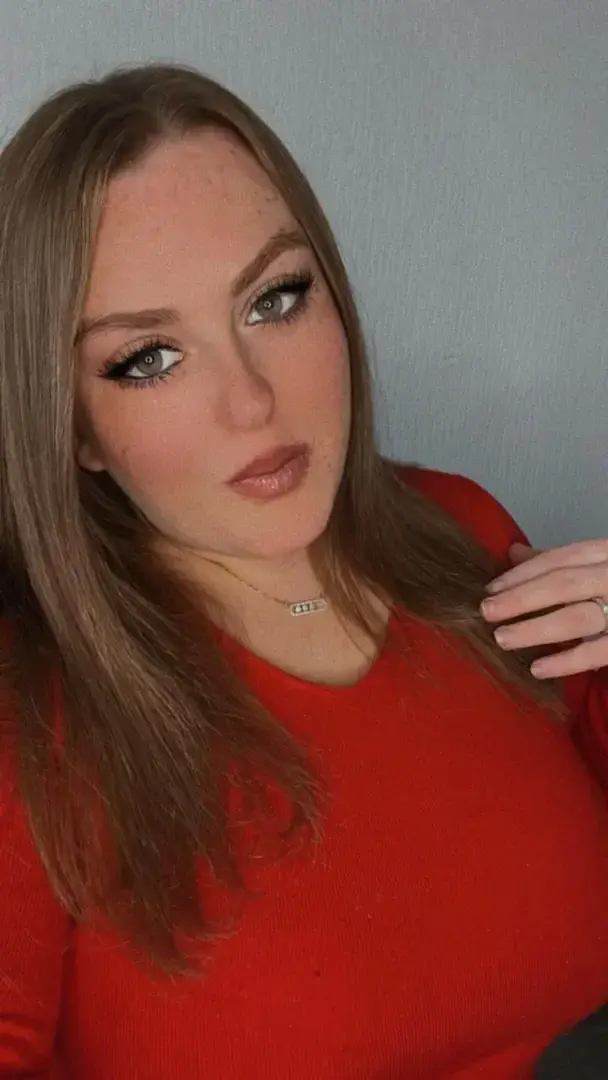 _lolaa_11 — média 10 | French Modèles