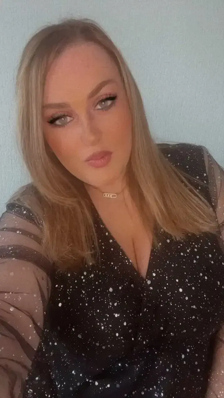 Leak & nude MYM — _lolaa_11 : « média » (MYM)