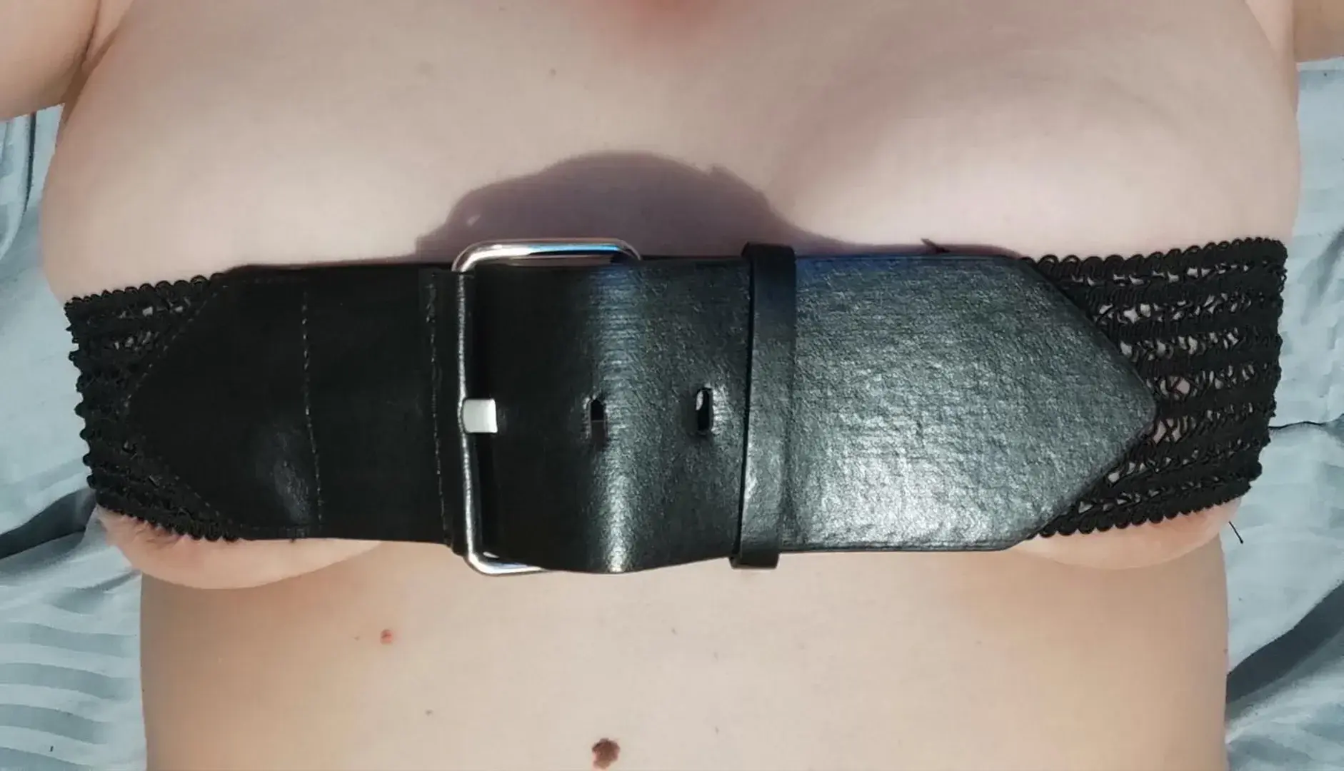 Leak & nude 5 — Curvyboobs