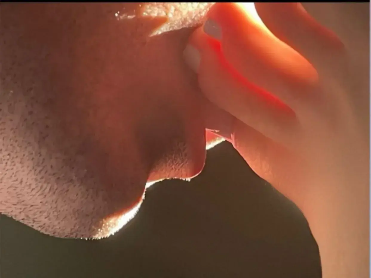 Leak & nude 2 — Kindersurprise