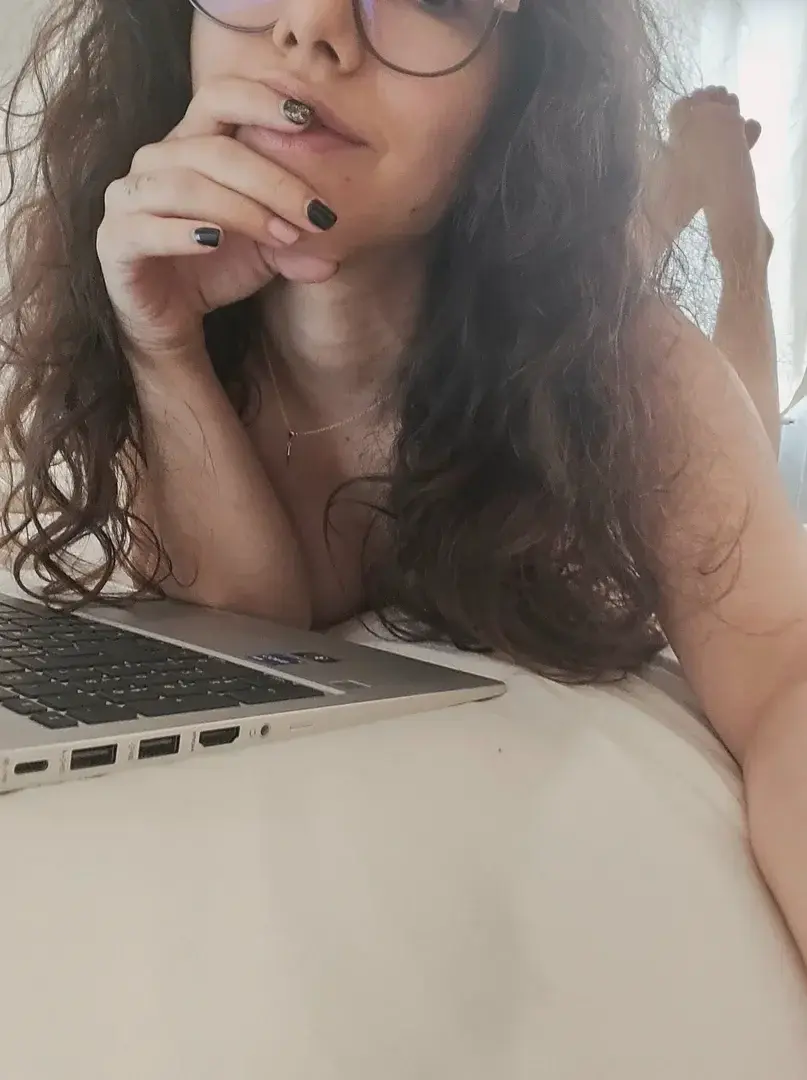 Tu viens plus près ?