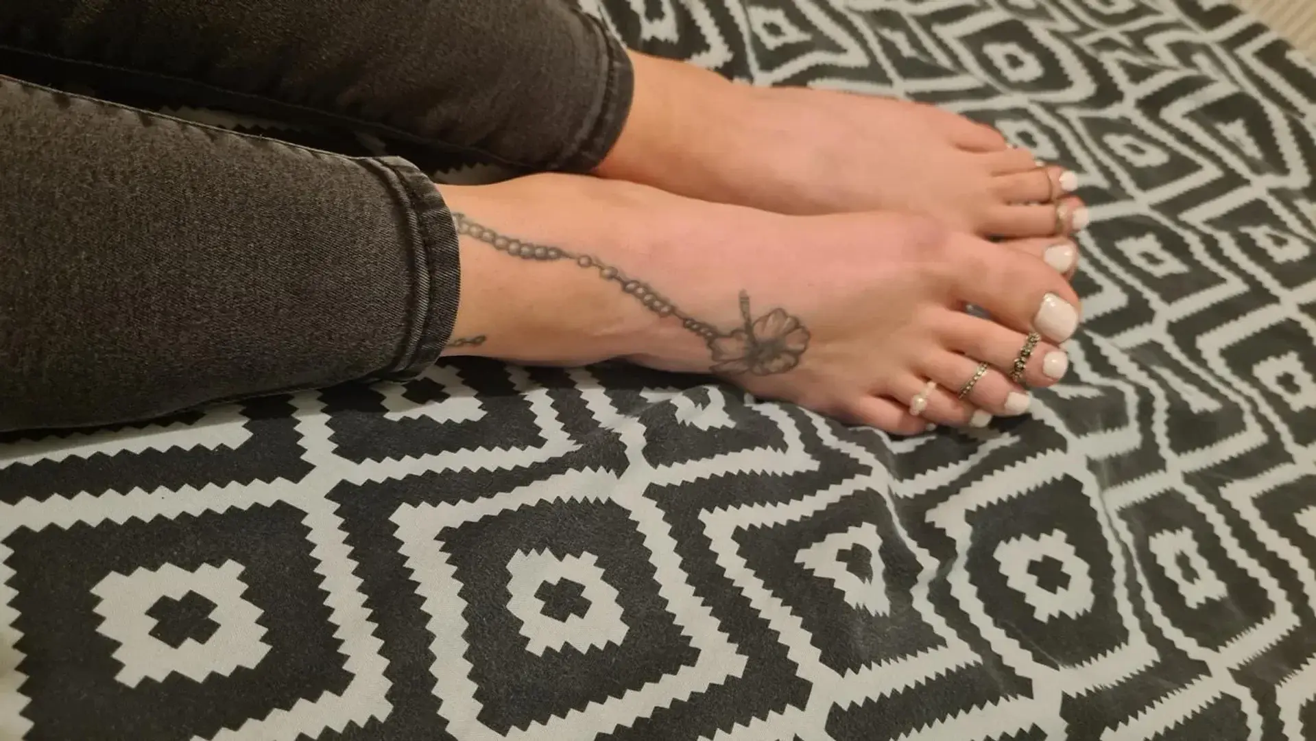 Leak & nude 5 — Feetspearl