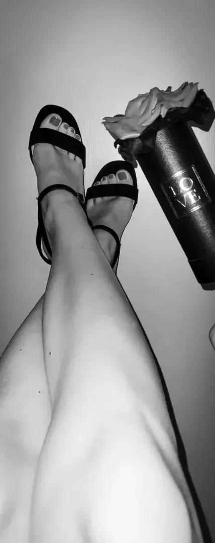 Leak & nude 2 — Flowerbyfoot