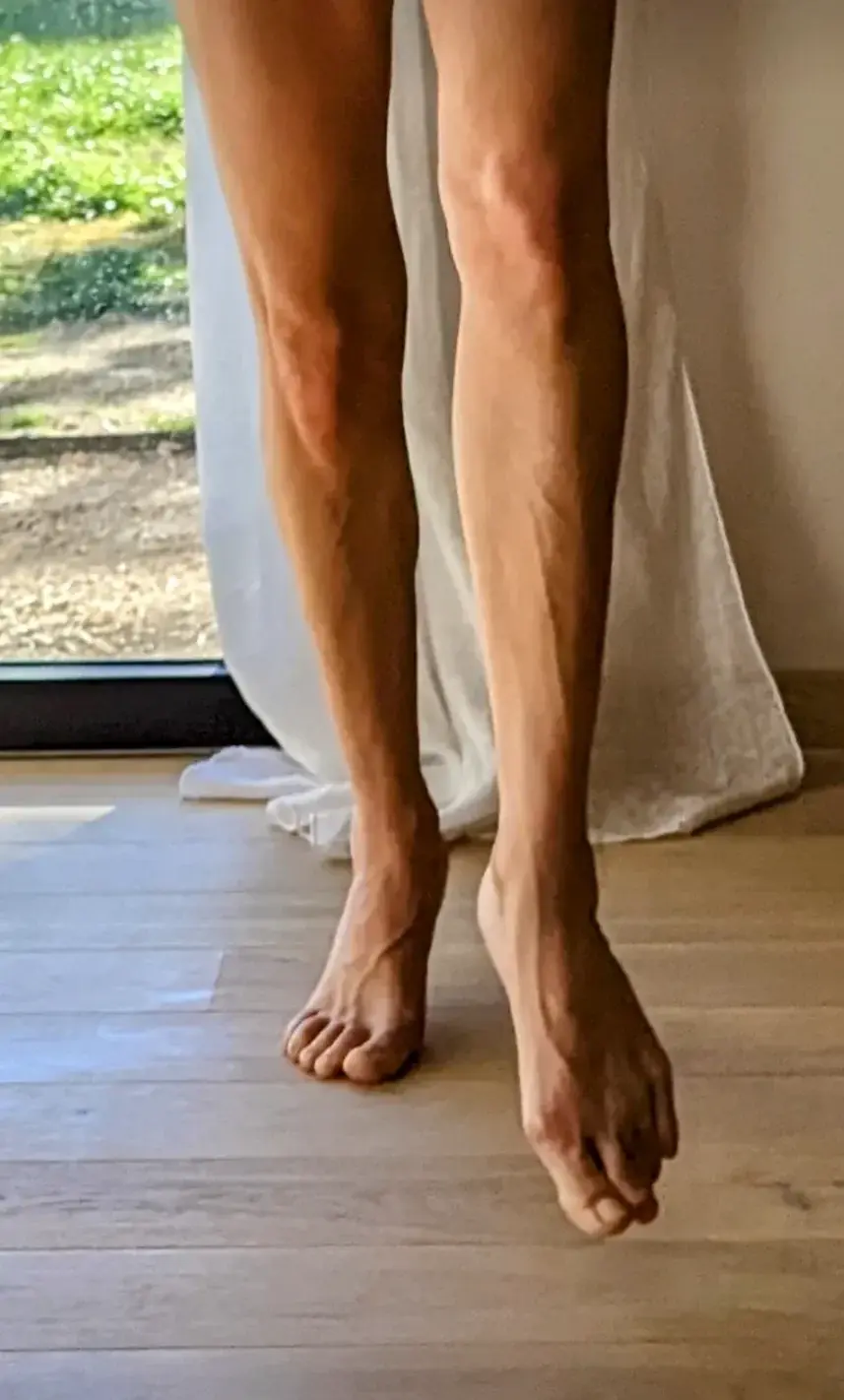 Leak & nude 6 — Supermerveillefeetandmore