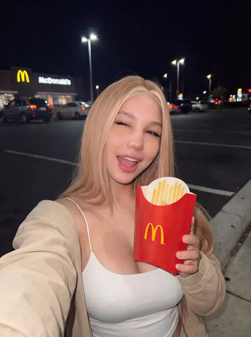 Je te prends en plein scroll 😏⚡ accès gratuit.
