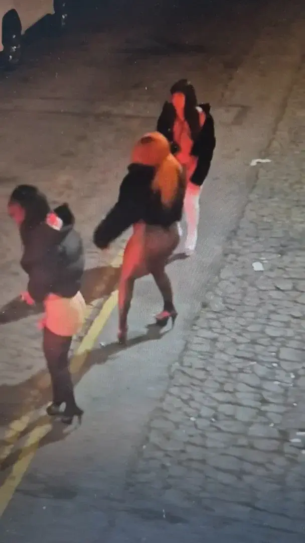 Des prostituée twerk pour moi filmer la nuit de mon drone