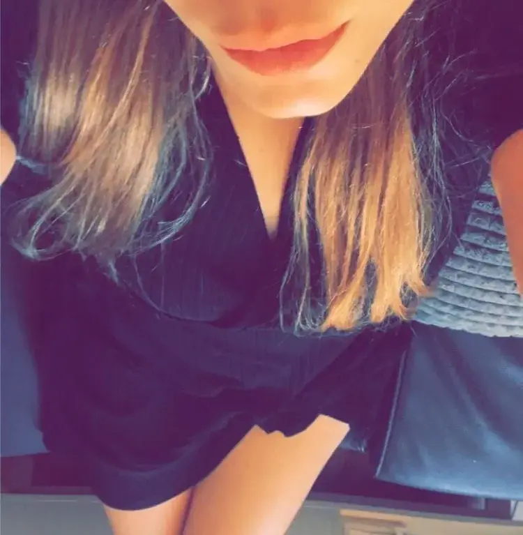 Leak & nude 4 — Laurabi