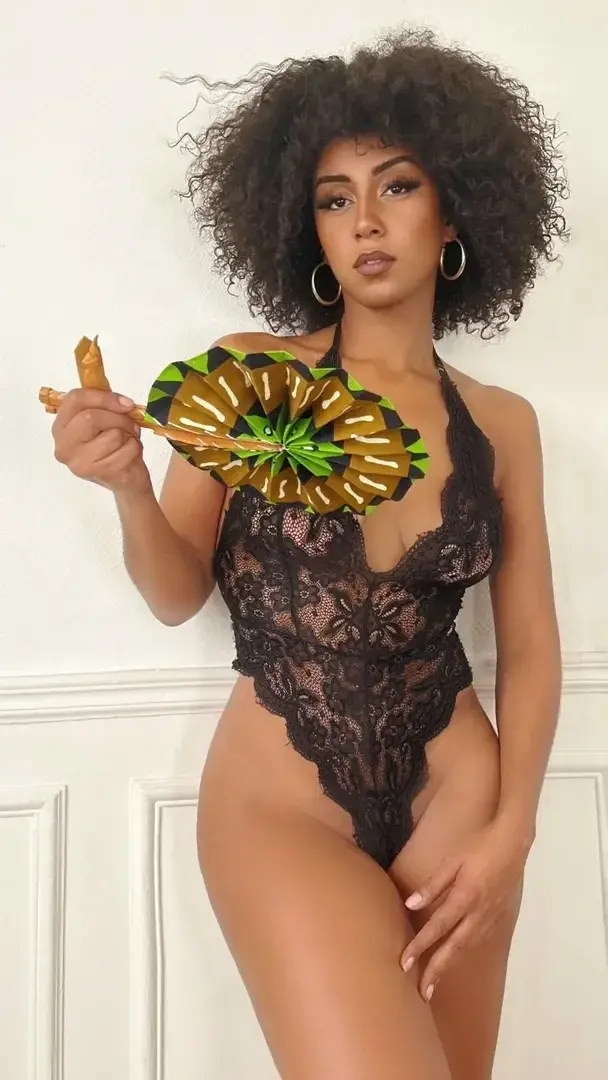 Leak & nude 4 — Tastelikecherry