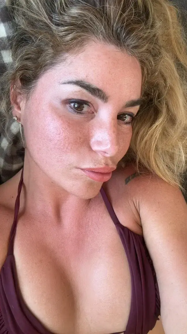 Leak & nude MYM — Lolamarois75 : « On pimente cette soirée ?🥵 » (MYM)