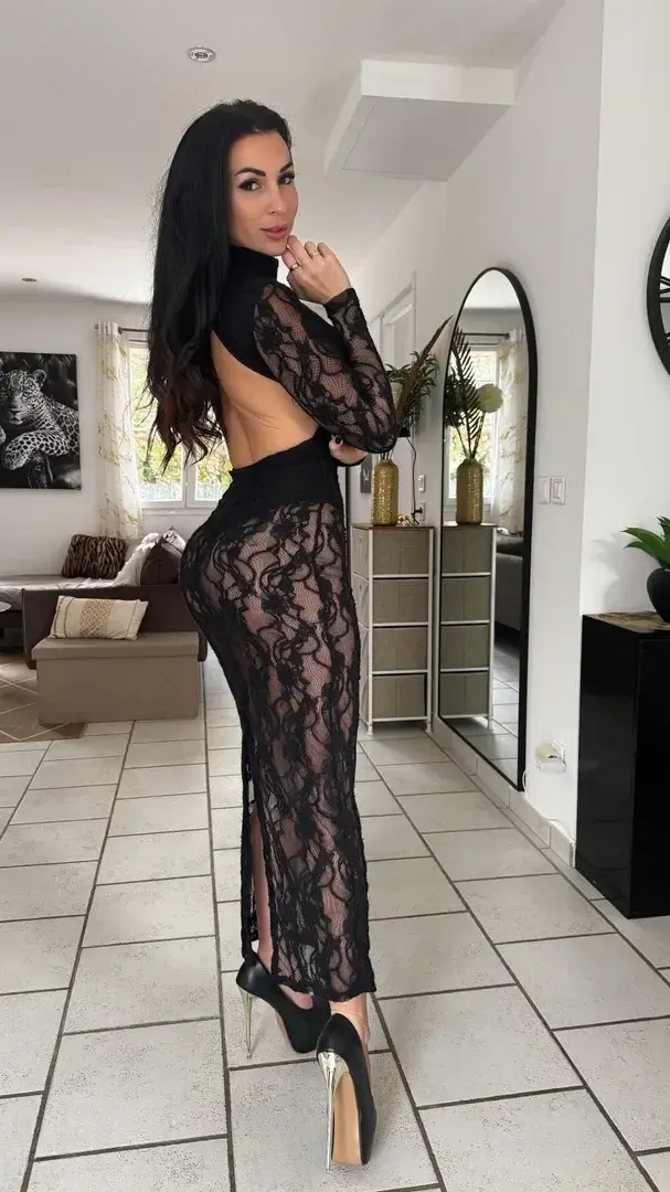 Leak public de Shasha-lopez — « Mon abo 100% gratuit à vie! Pas besoin de code, alors profites en ❤️ » (nude) sur MYM