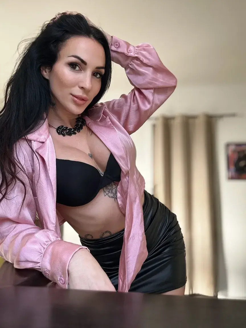 Leak & nude MYM — shasha-lopez : « Mon mym est 100% GRATUIT 😋 » (MYM)