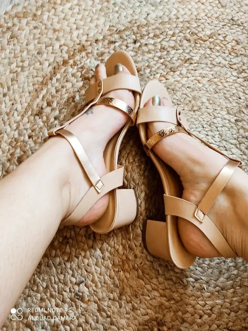 Emyfeet — média 8 | French Modèles