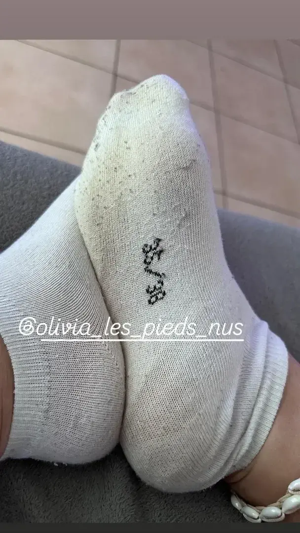 Leak & nude 4 — Olivialespiedsnus