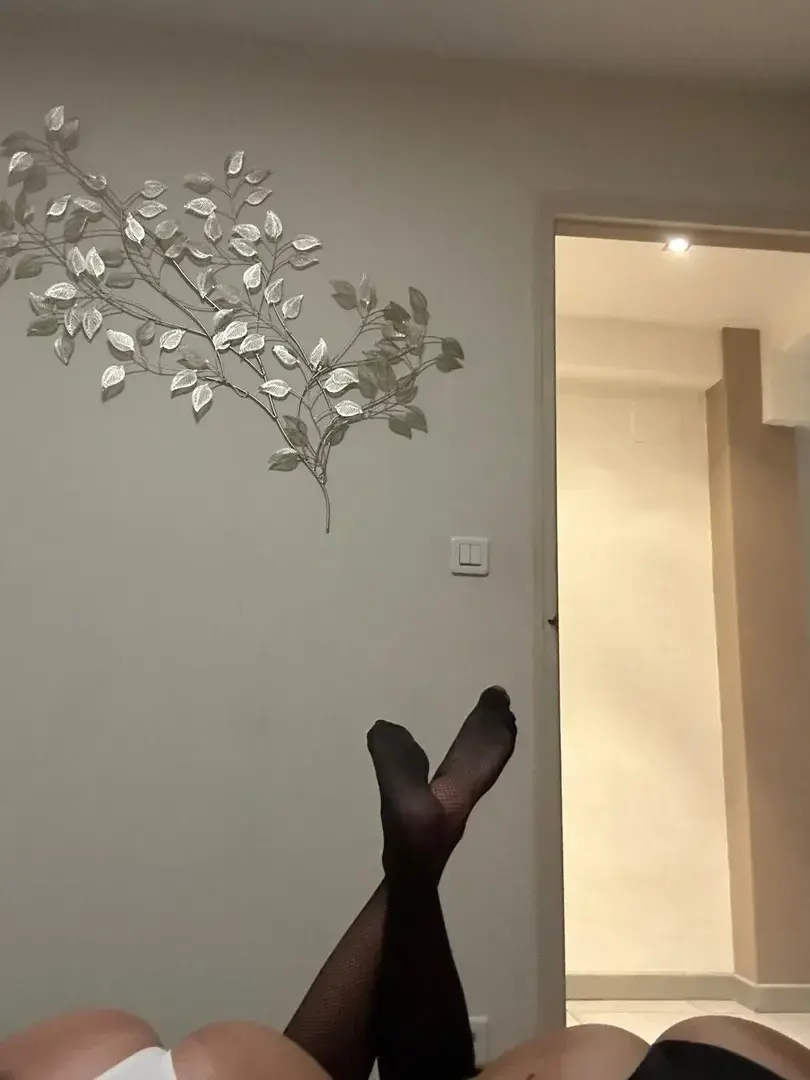 Leak & nude 1 — Feetladys