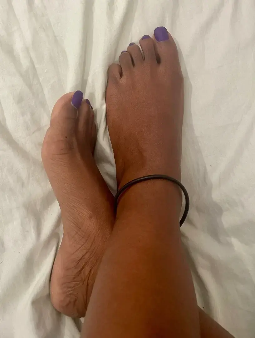 Leak & nude 1 — Piedcacao