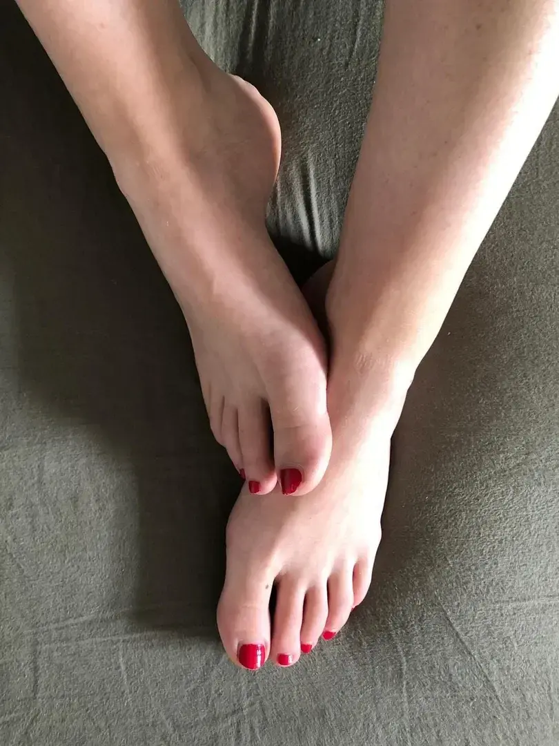 Leak & nude 1 — Petits_pieds_1