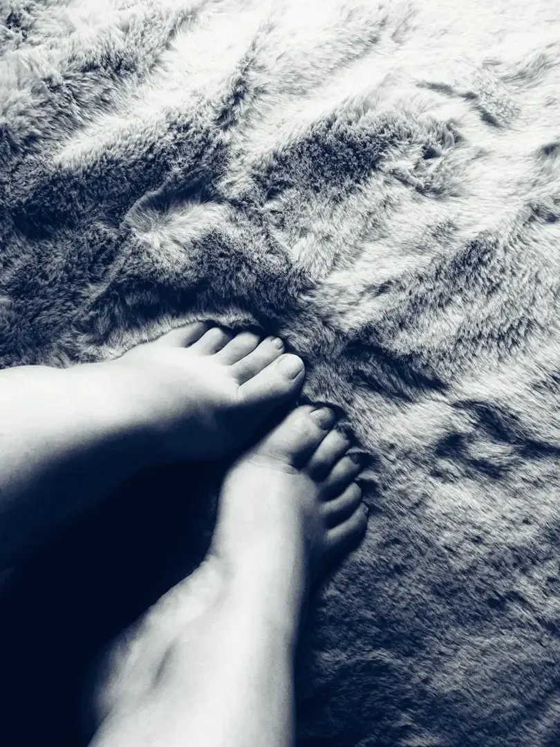 Leak & nude 2 — Joliepieds85