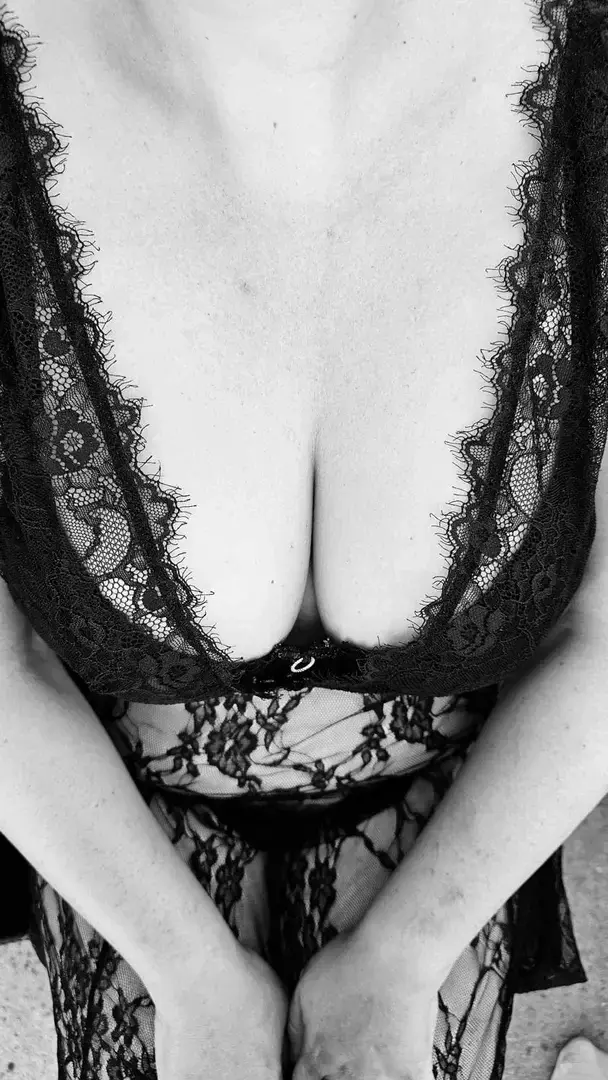 Leak & nude 5 — hotlovers44