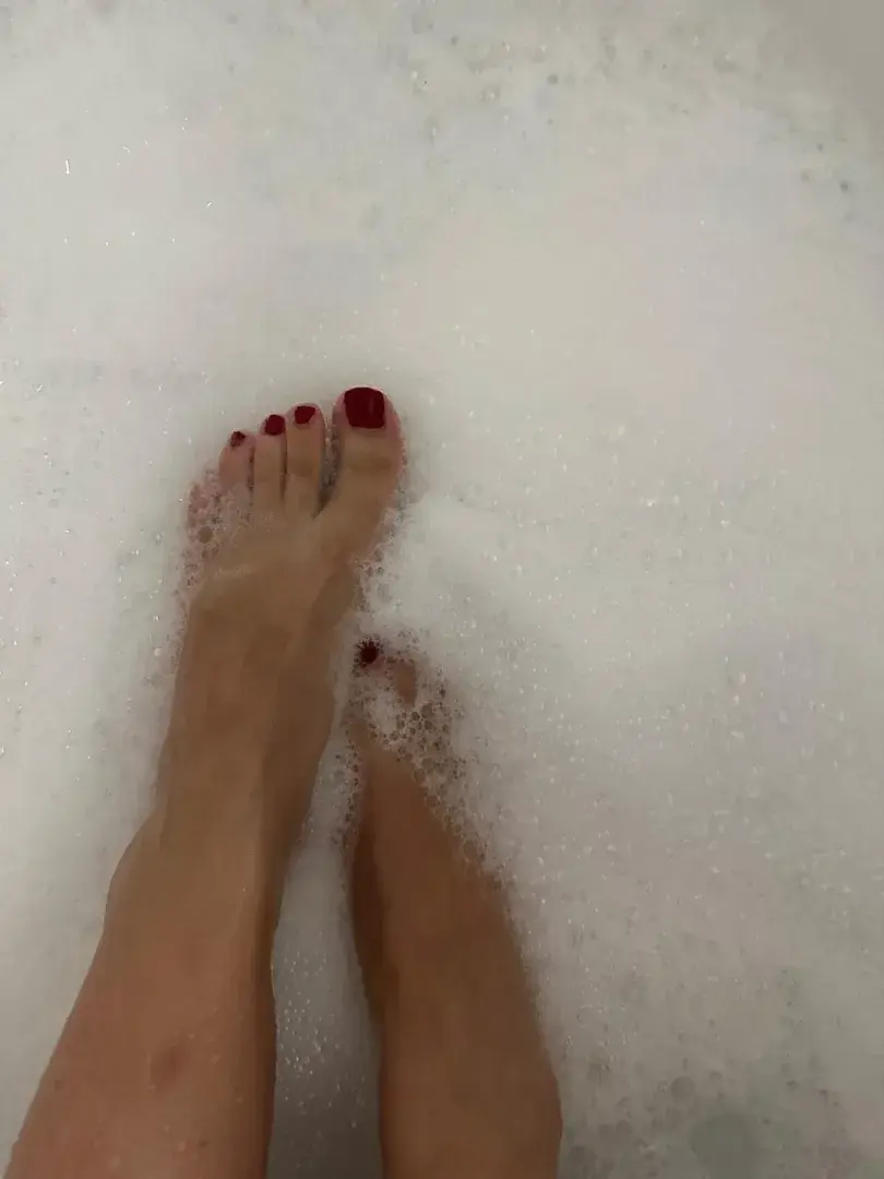 Leak & nude 6 — Aime-mes-pieds