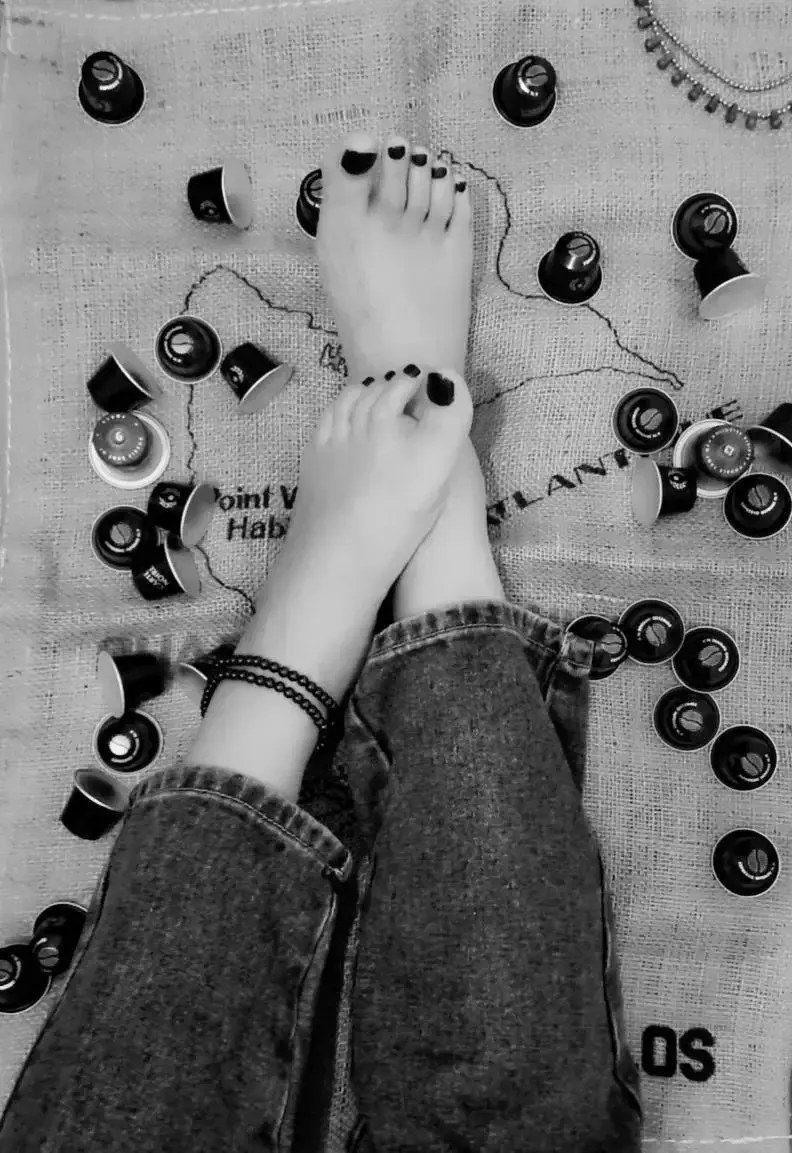 Leak & nude 2 — Lielco_pieds