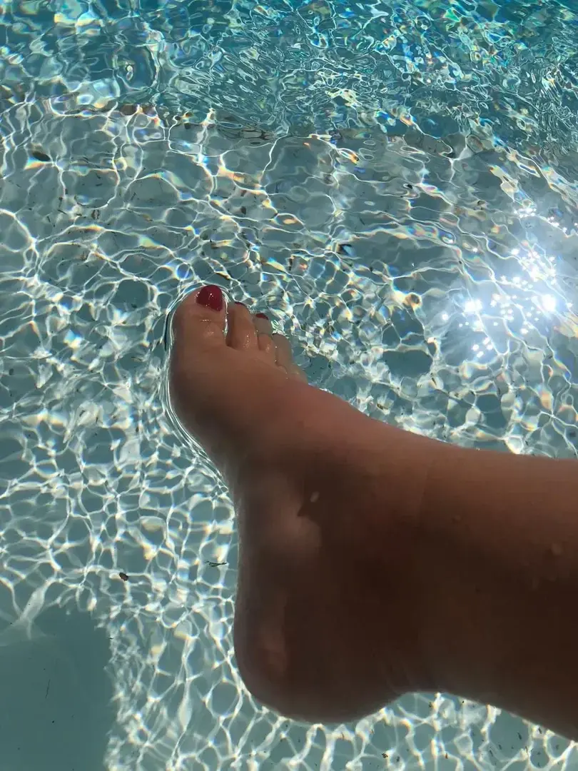 Leak & nude 5 — 2_jolis_pieds