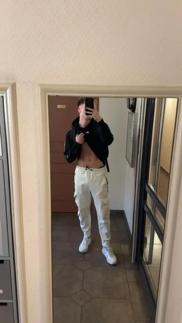 Leak & nude 3 — Williamhots_