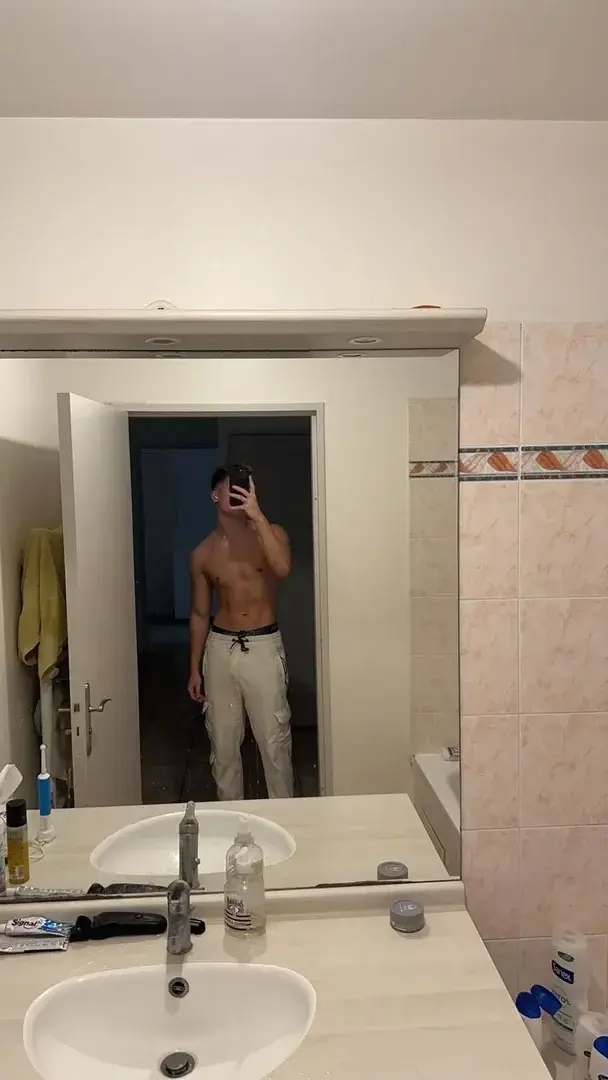 Leak & nude 5 — Williamhots_