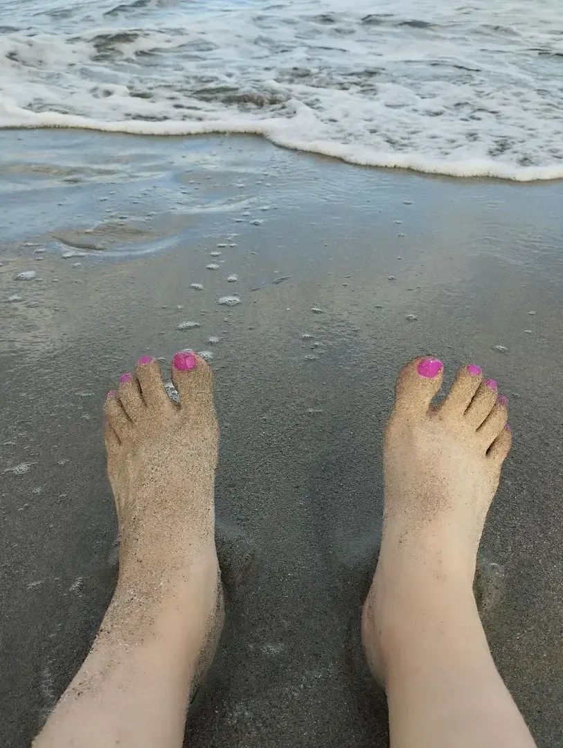 Mes p'tits pieds à la mer