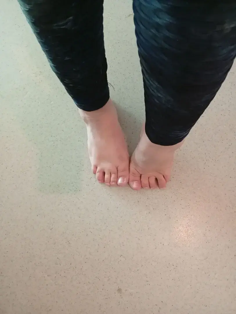 Viens me parler si t'es un joli fétichiste 🦶🥰😍