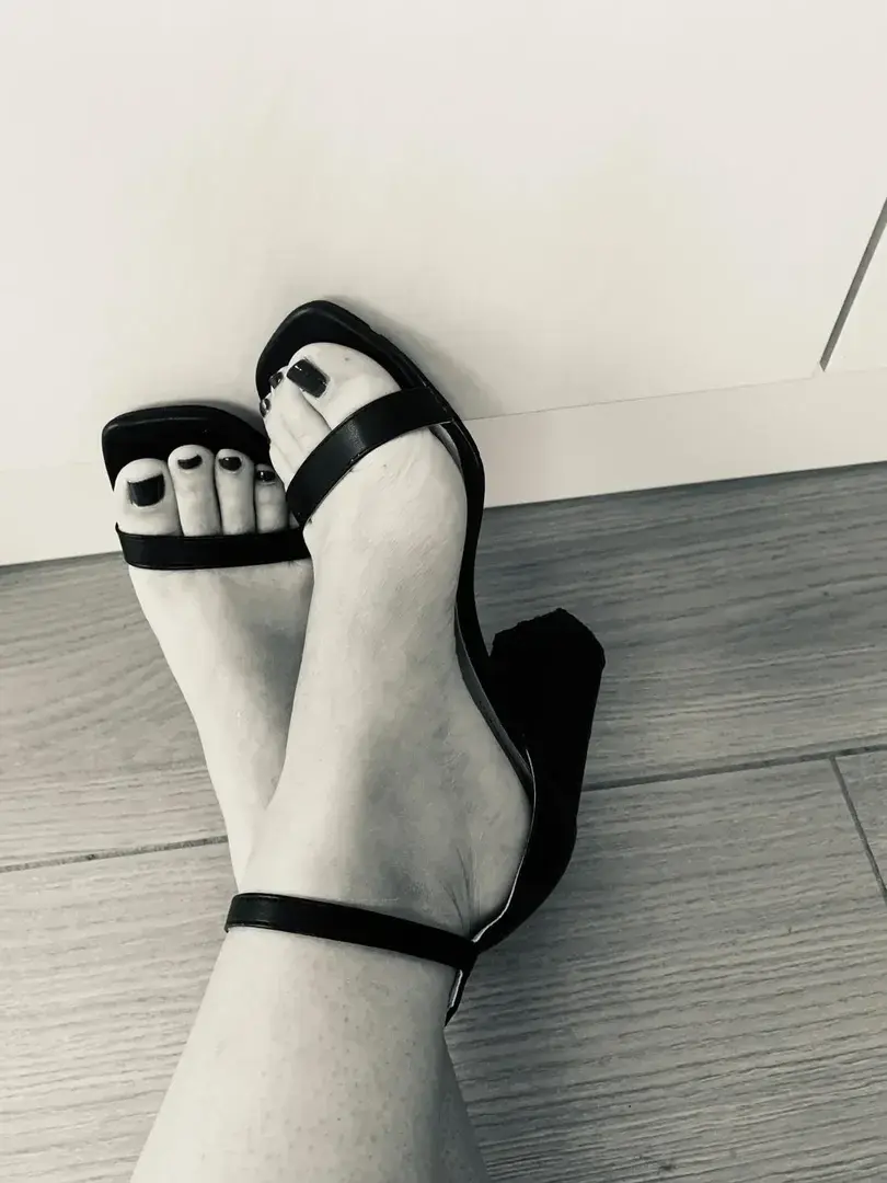 Leak & nude 2 — Girlfeet_sud