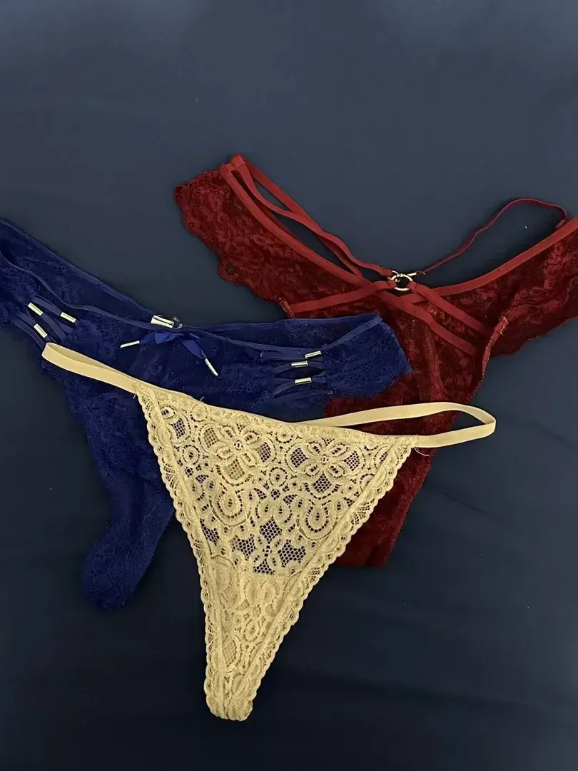 Hey meine süßen, ich verkaufe auch Unterwäsche und Socken an euch. Einfach per Dm, schön und heiß direkt aus dem Gym ❤️‍🔥💦