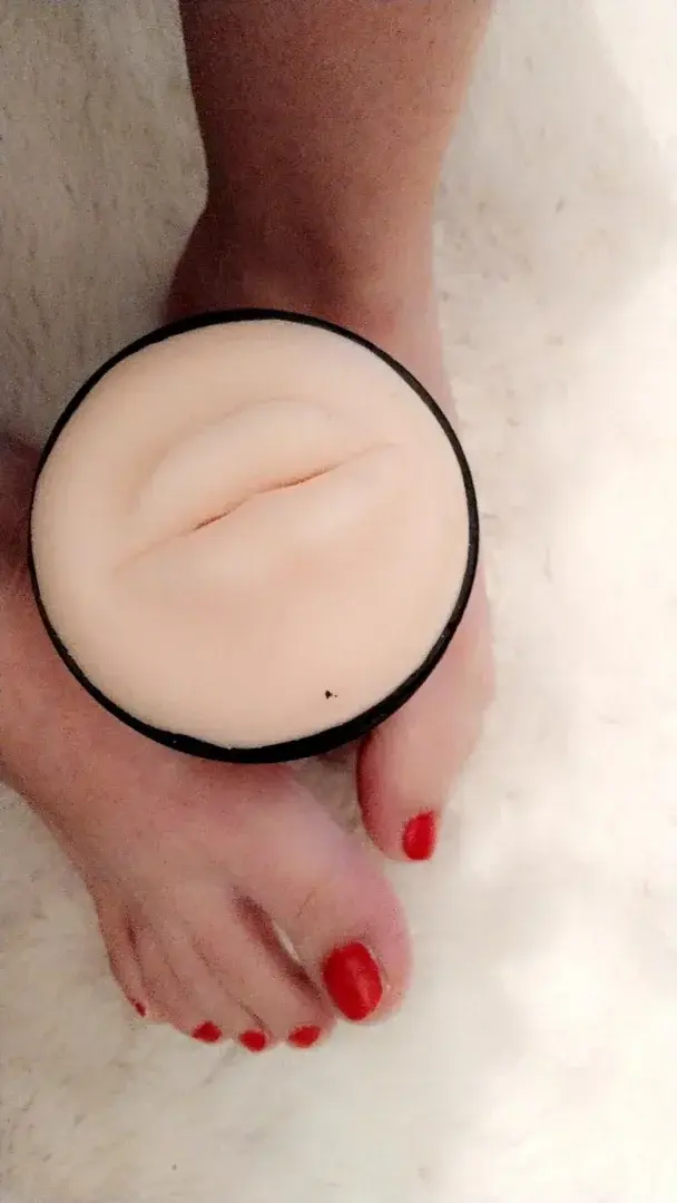Leak & nude 3 — Nue-pied