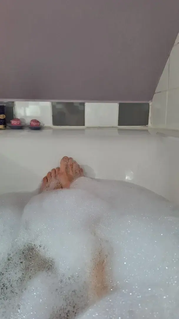 Leak & nude 1 — feet-ishist