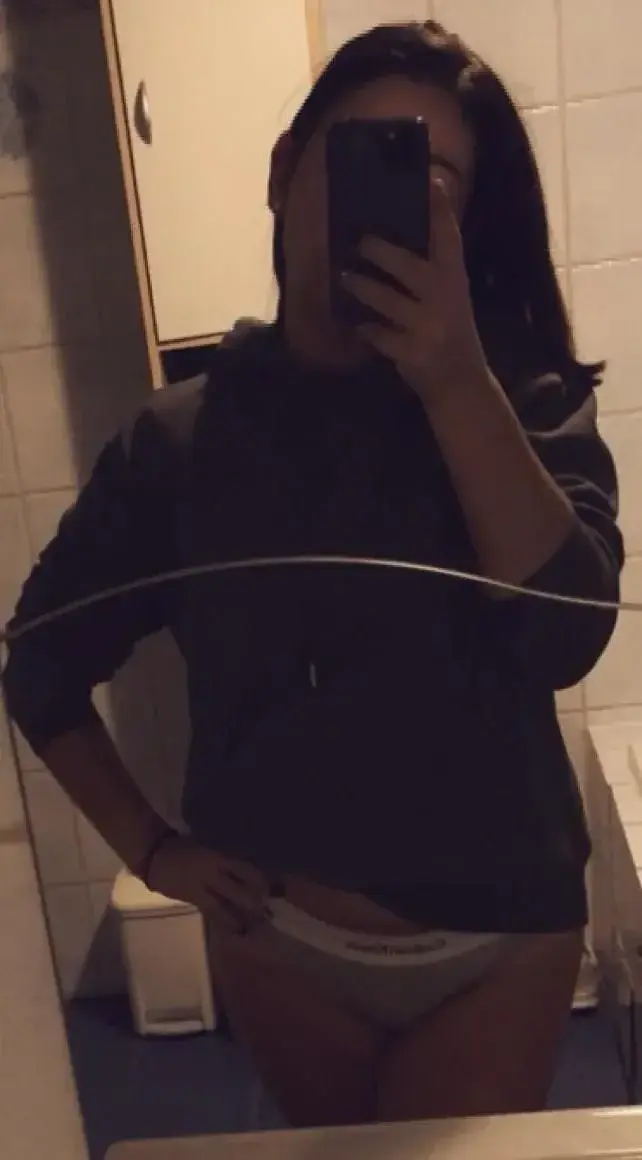 Leak & nude 1 — Sexfriends092