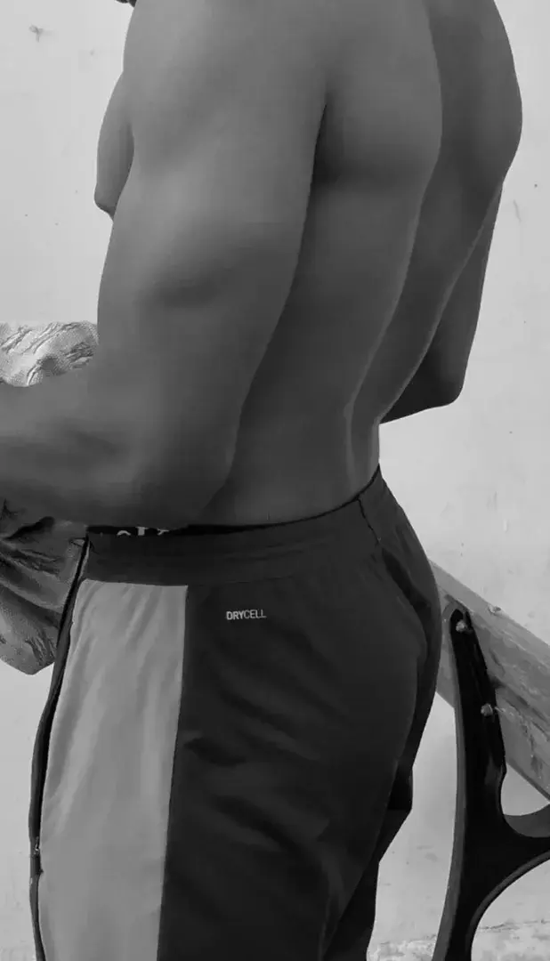 Leak & nude 1 — Yosoyibra
