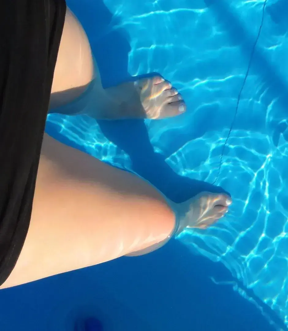 Leak & nude 5 — Lilisexyfeet