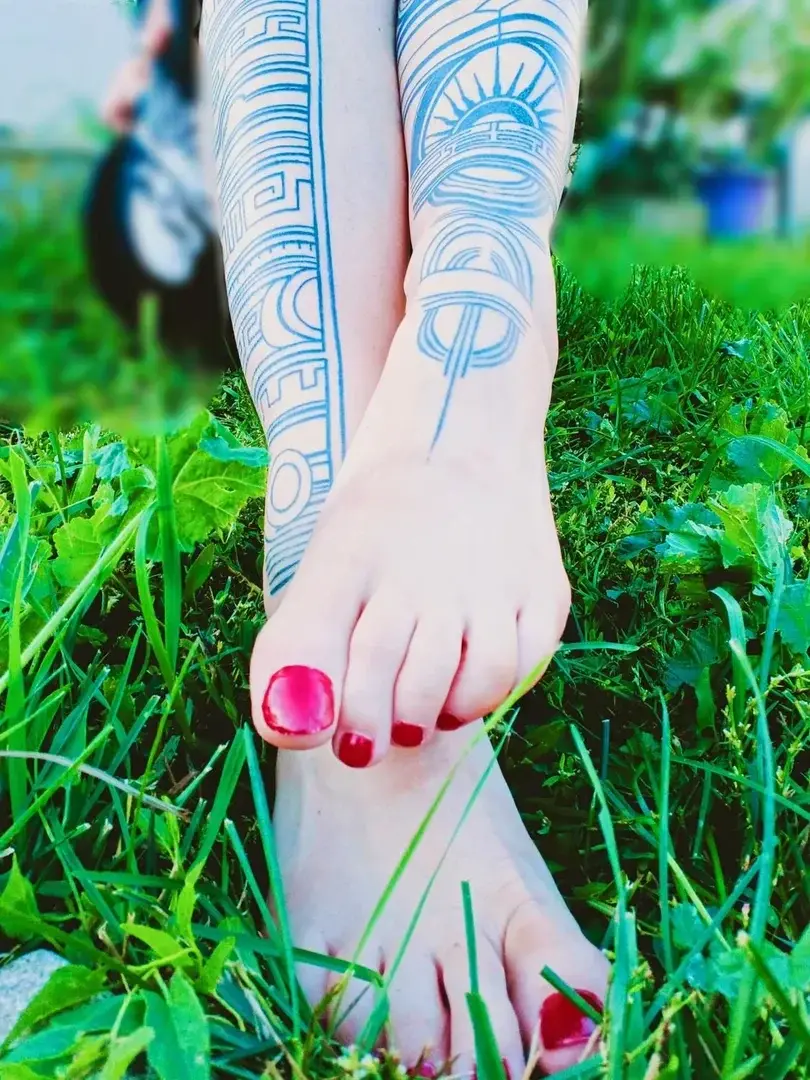 Leak & nude 2 — Les-petons-de-lillie