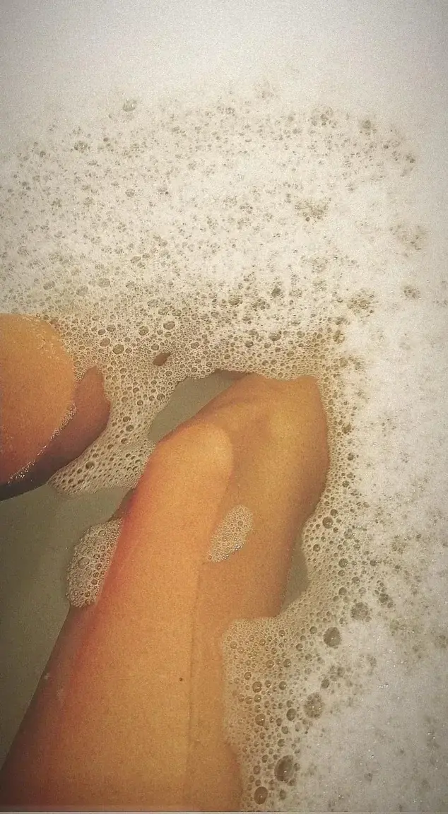Leak & nude 2 — Me-amor