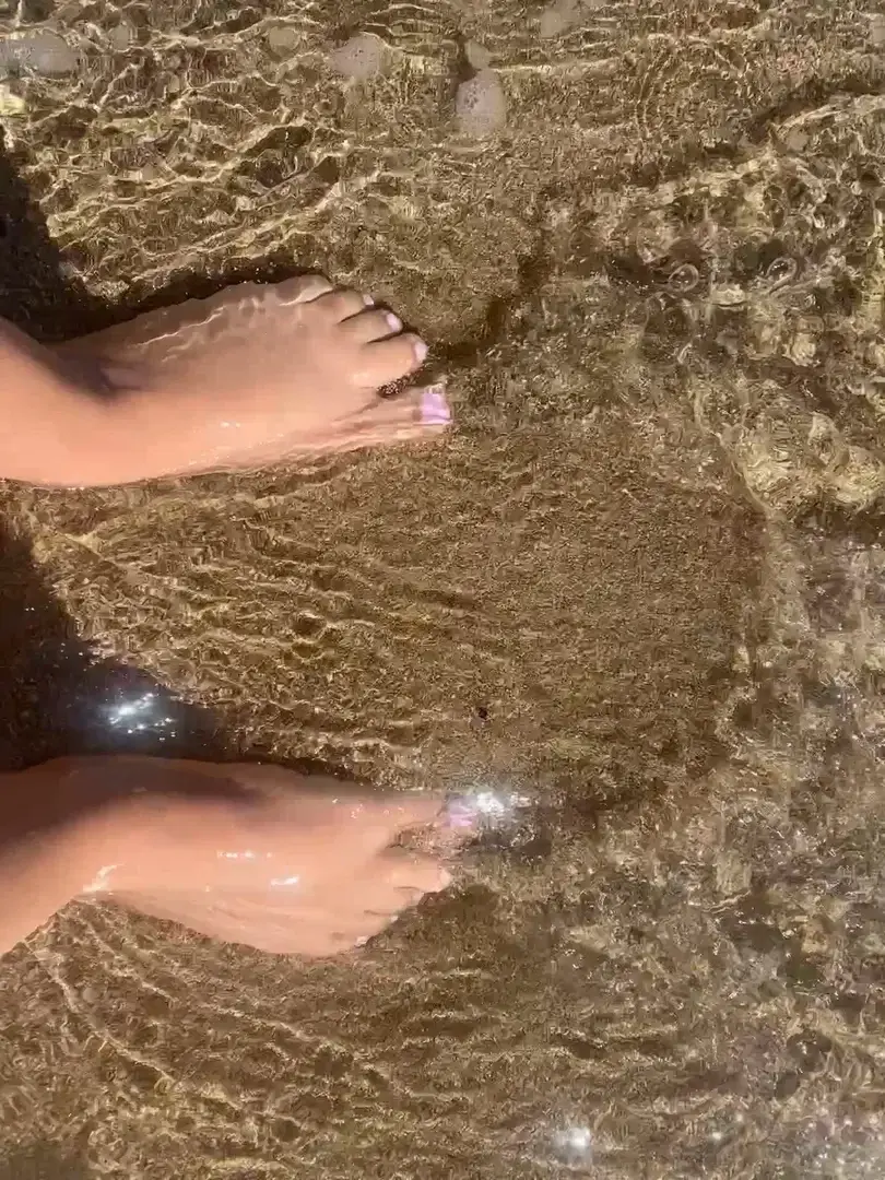 Leak & nude 2 — Helpthemtoglowup