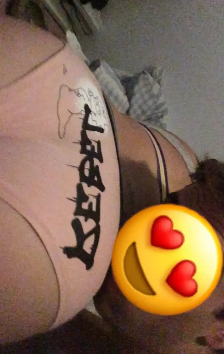Leak & nude 5 — Bonniesaez69