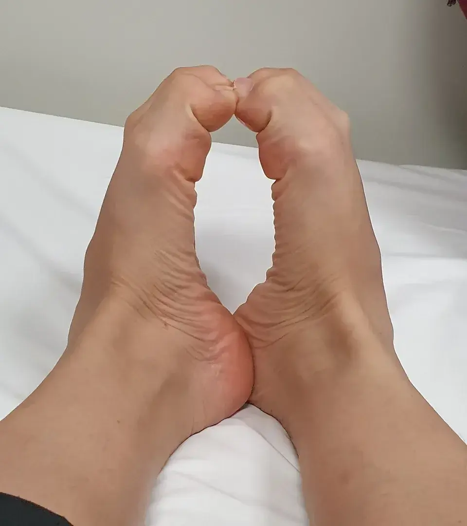 Leak & nude 4 — Feetastique36